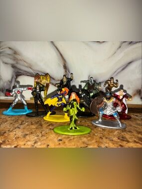 Assorted Colorful Superhero Mini Figures - Kids Toys